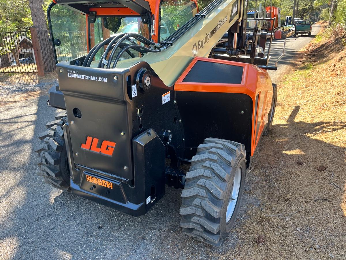 2025 JLG 519