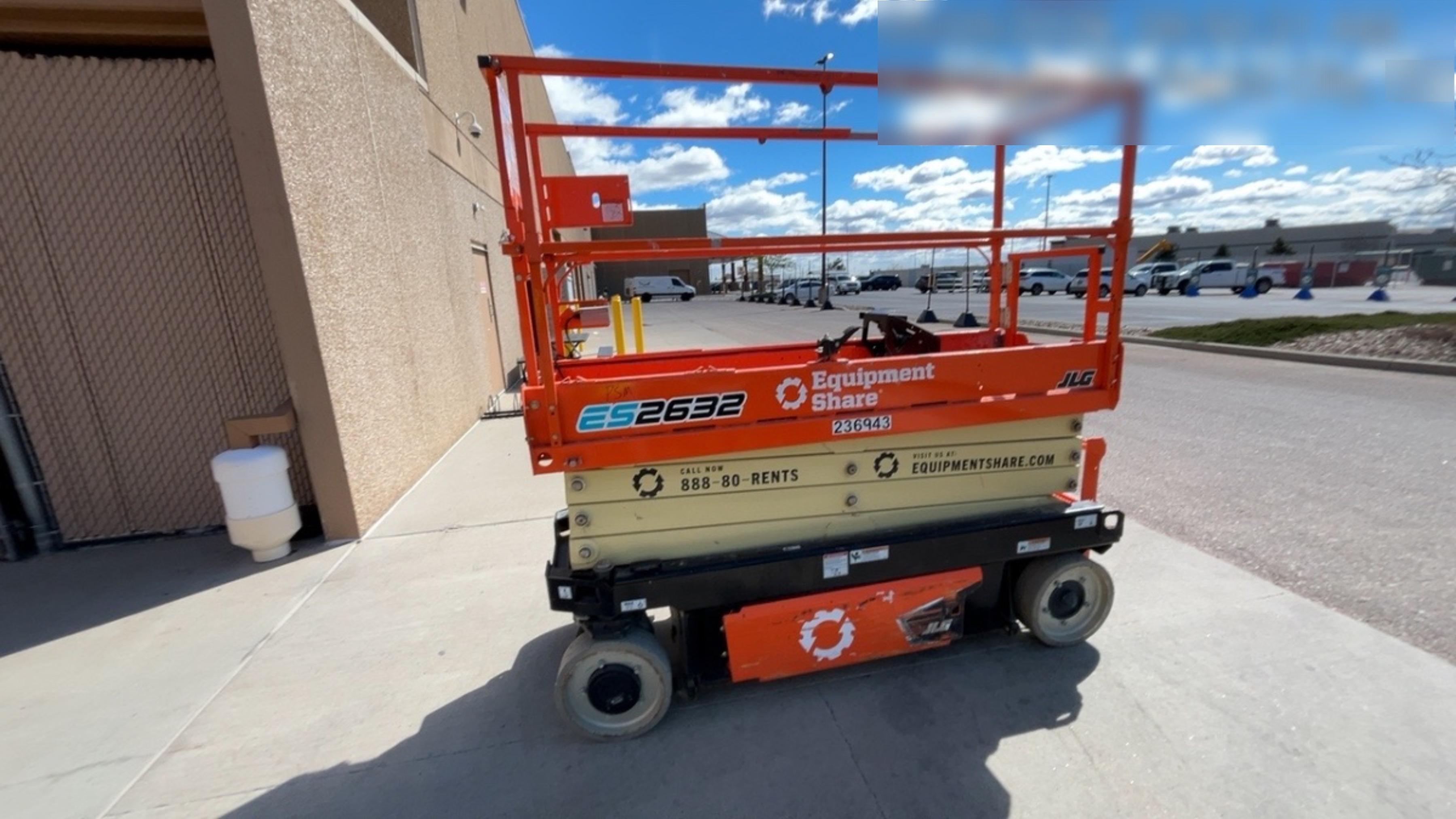 2022 JLG ES2632