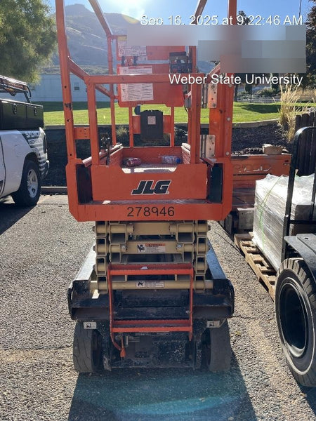 2022 JLG ES1932