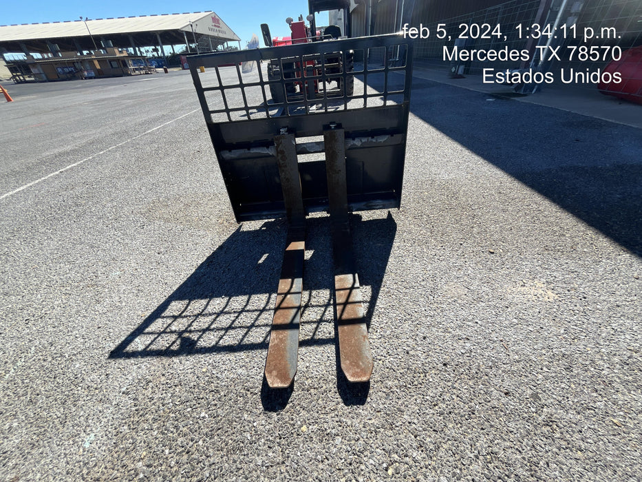 2023 BOBCAT 36" Mini Skid Steer Fork Carriage - Bobcat