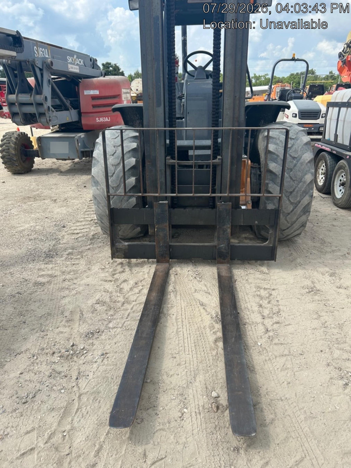 2019 CASE 588H