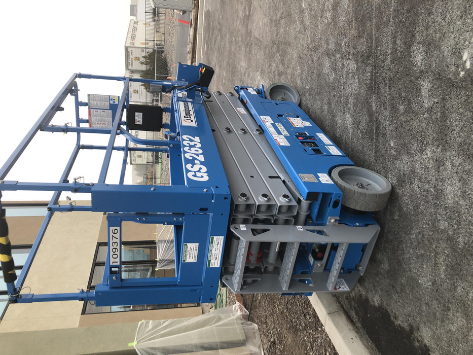 2020 Genie GS-2632 Solid NM Tires, Folding Rails with Half-Height Swing Gate, Beacon, 800W Invertor