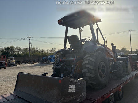 2022 CASE 570N EP