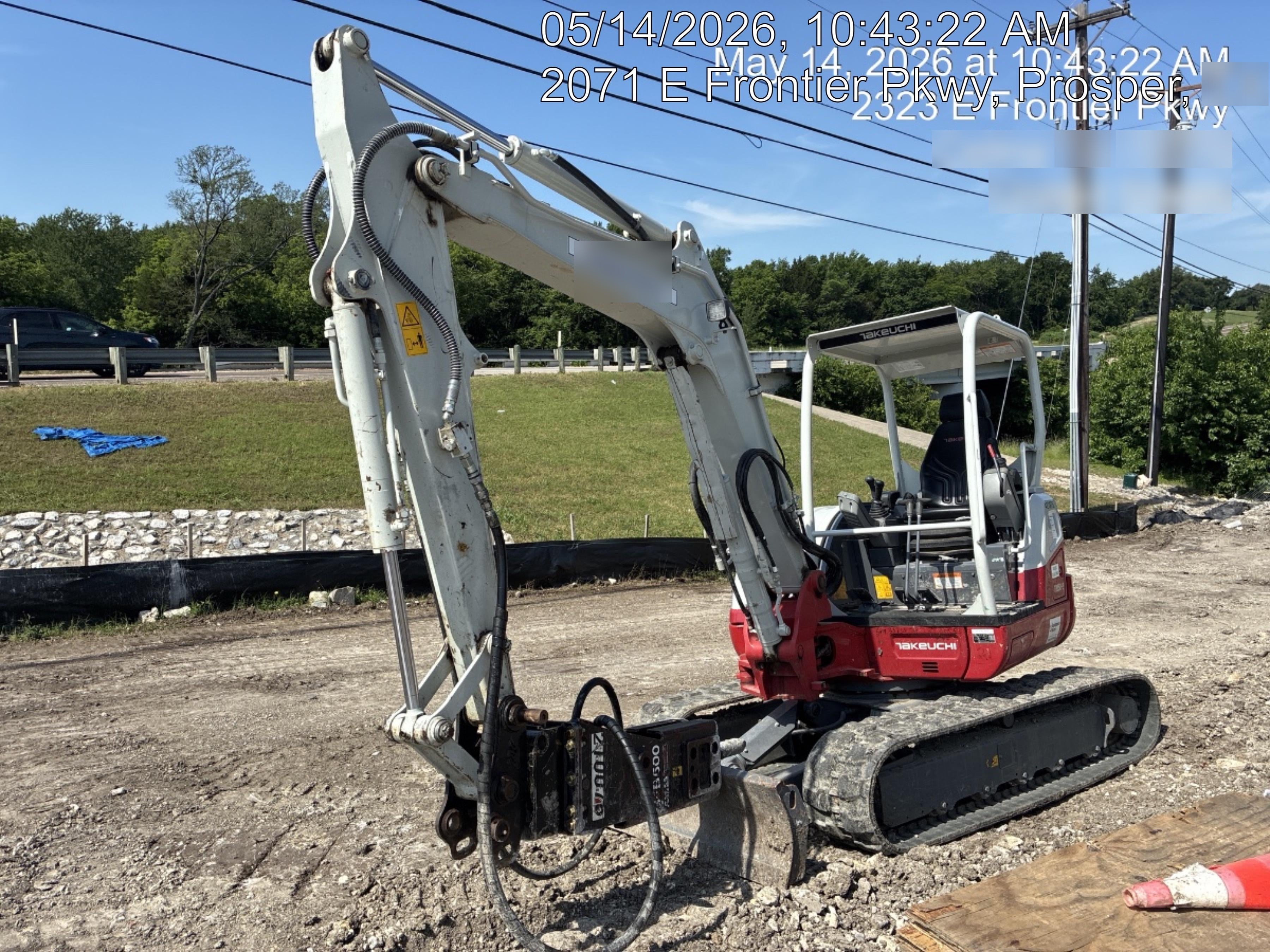 2024 TAKEUCHI TB250-2R