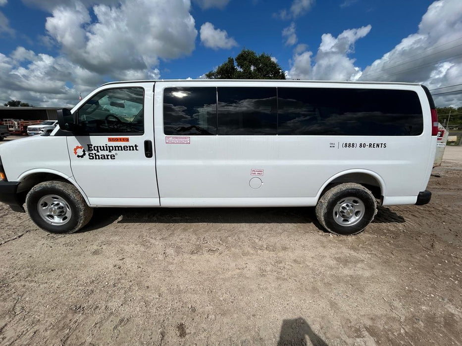 2025 CHEVROLET Express Van - Rental