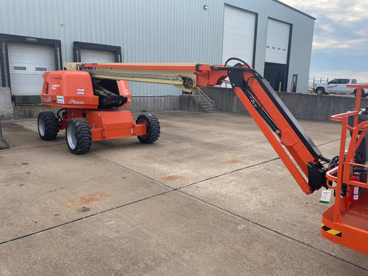 2022 JLG 660SJ