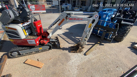 2022 TAKEUCHI TB210R