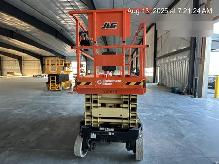2022 JLG ES3246