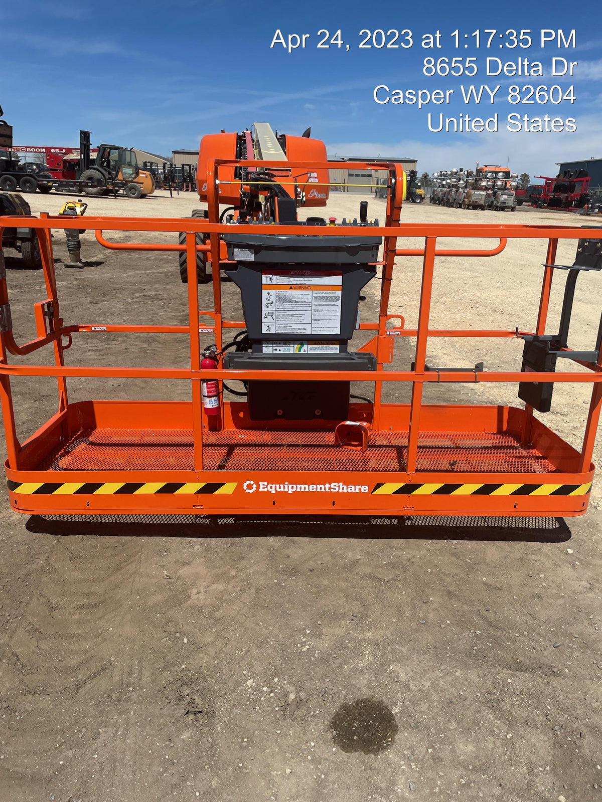 2023 JLG 660SJ
