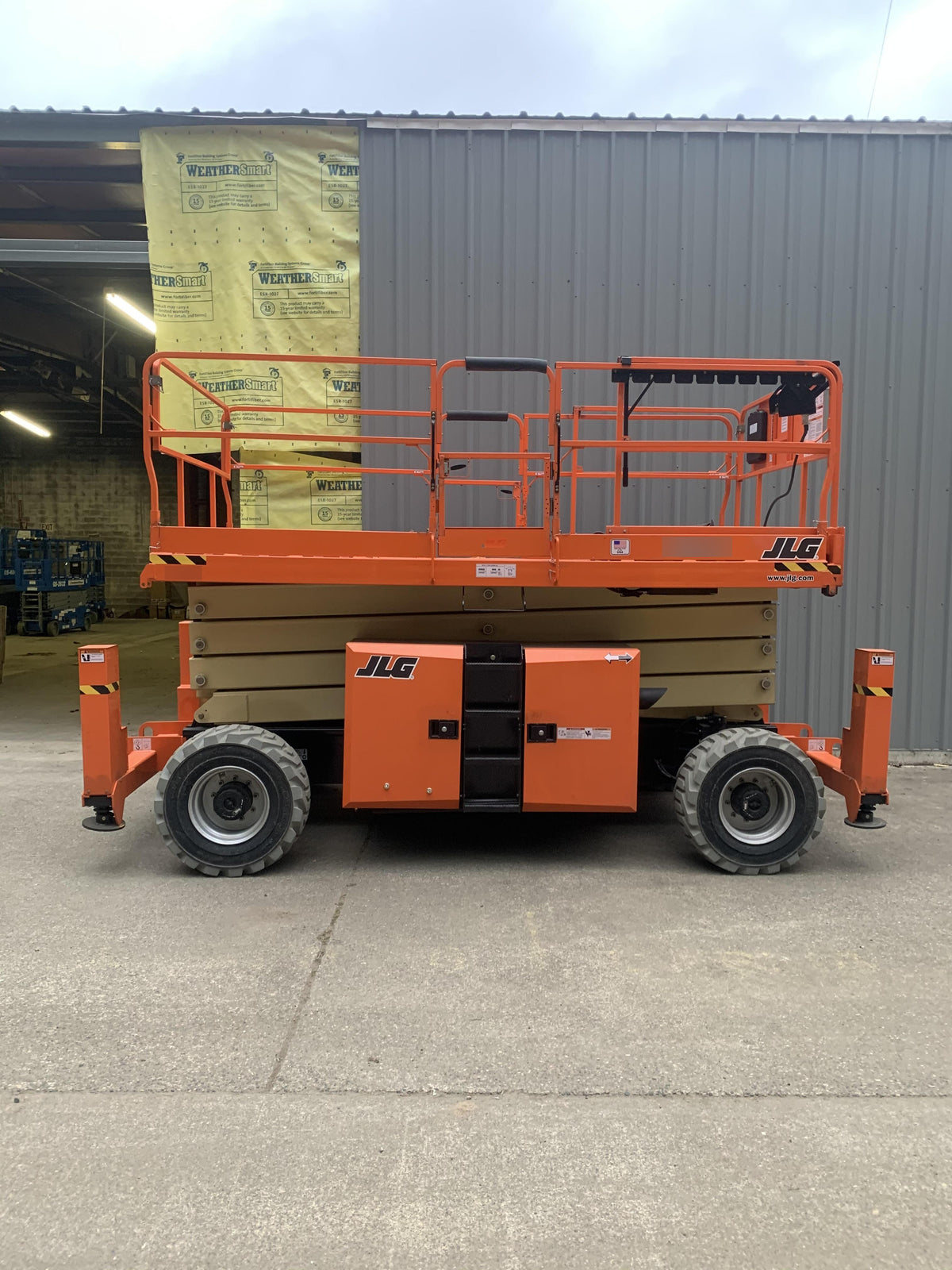 2020 JLG 430LRT