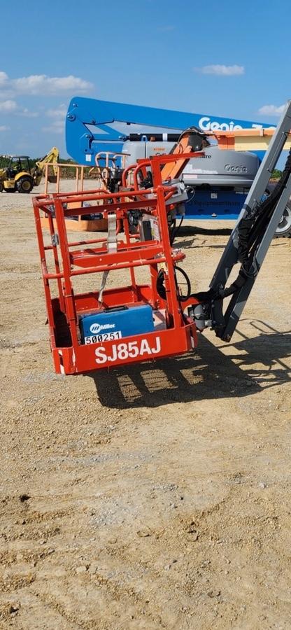 2025 MILLER ELECTRIC CST-282