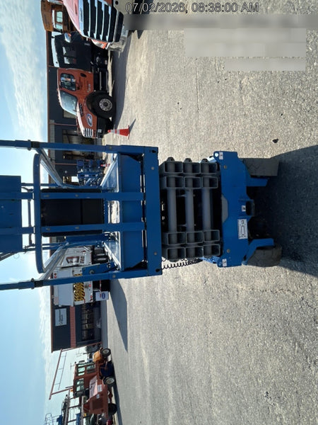 2019 Genie GS-2632 Folding rails with half height swing gate