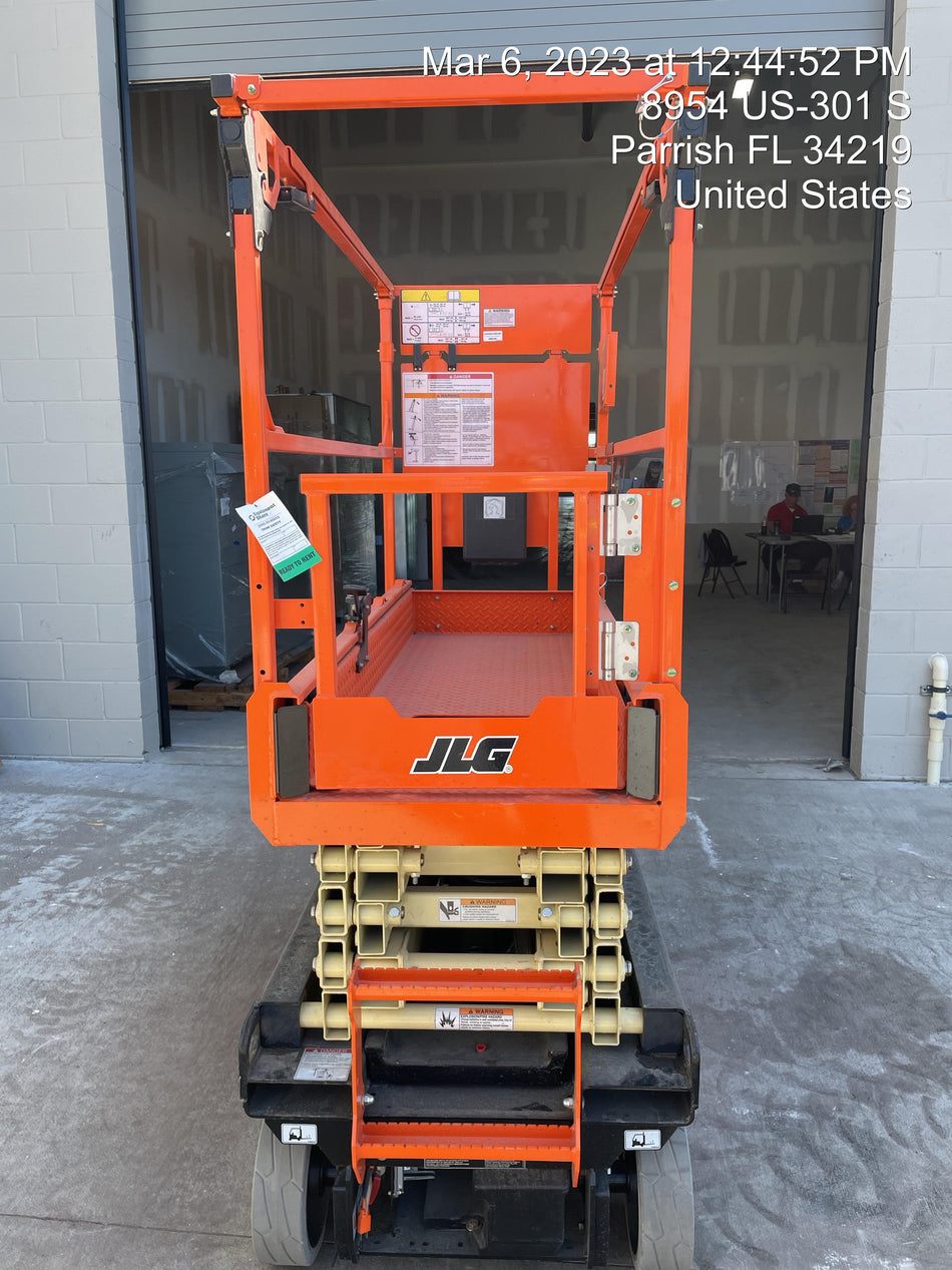 2023 JLG ES1932