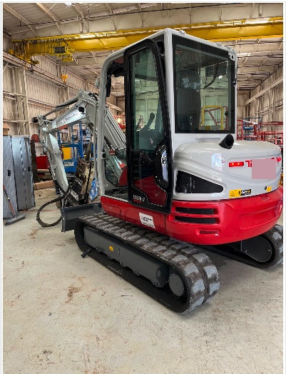 2024 TAKEUCHI TB250-2CR