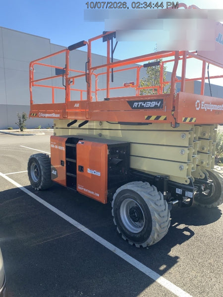 2025 JLG RT4394