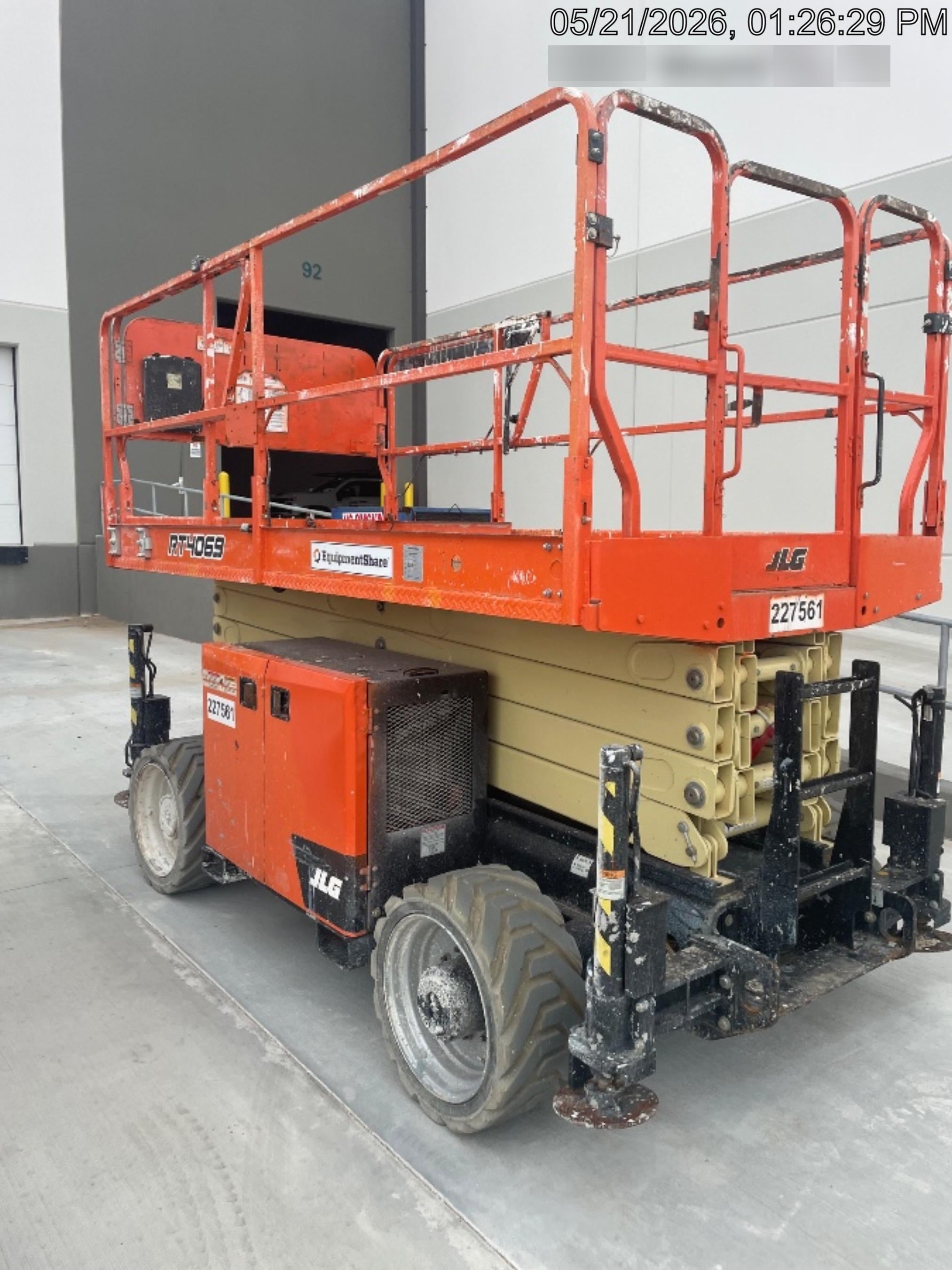 2022 JLG RT4069