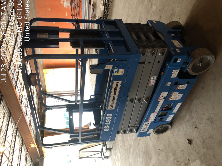 2020 Genie GS-1930 Solid Non Marking Tires, Beacon, Folding rails with half height swing gate