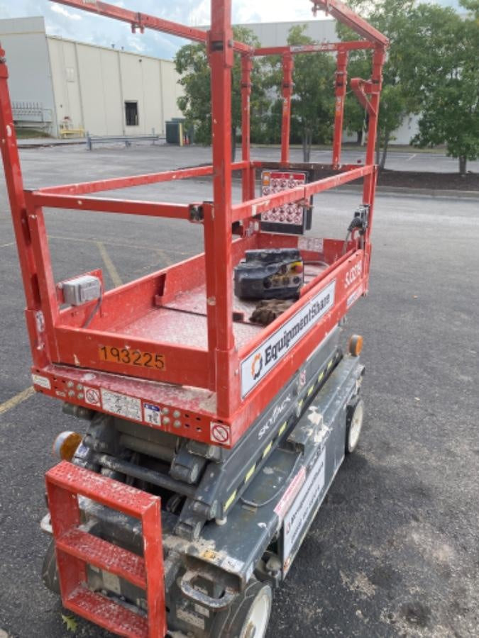 2021 SKYJACK SJ3219