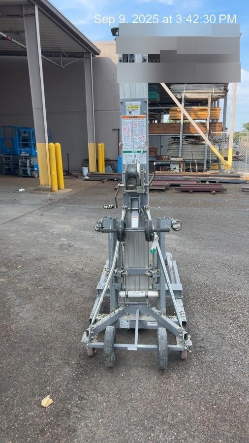 2020 GENIE SLC-24