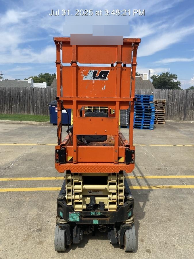 2022 JLG ES1932