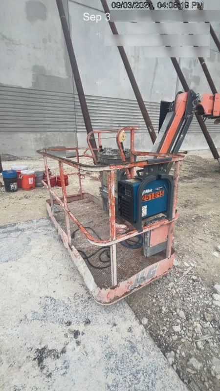 2019 JLG 660SJ