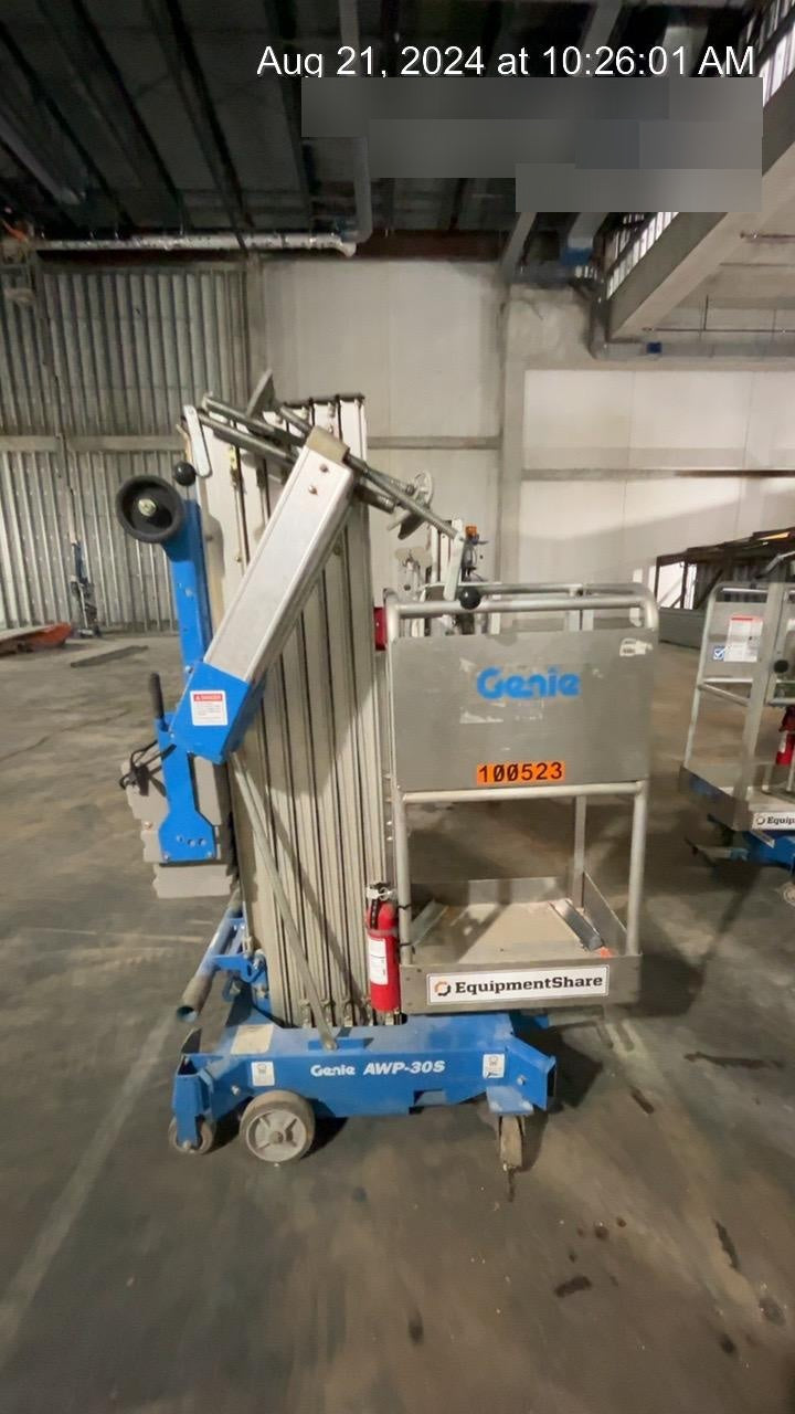 2020 GENIE AWP-30S