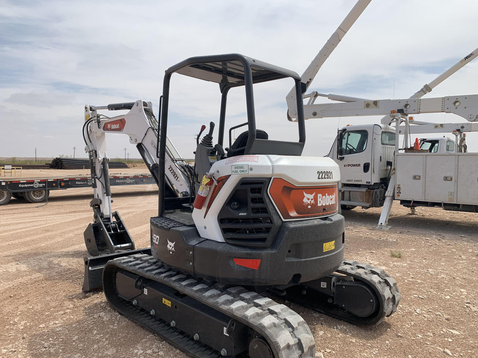 2022 BOBCAT E50
