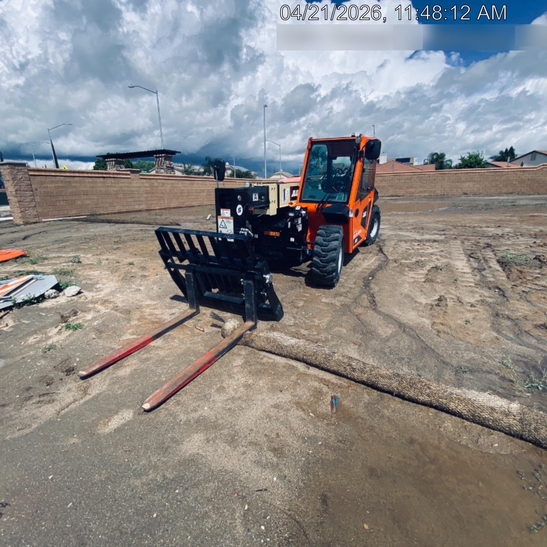 2025 JLG 519