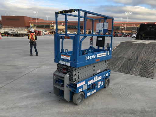 2020 Genie GS-1930 Solid Non Marking Tires, Beacon, Folding rails with half height swing gate