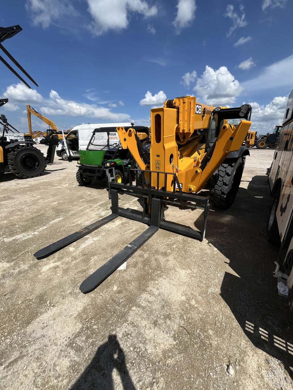2025 JCB 512-56