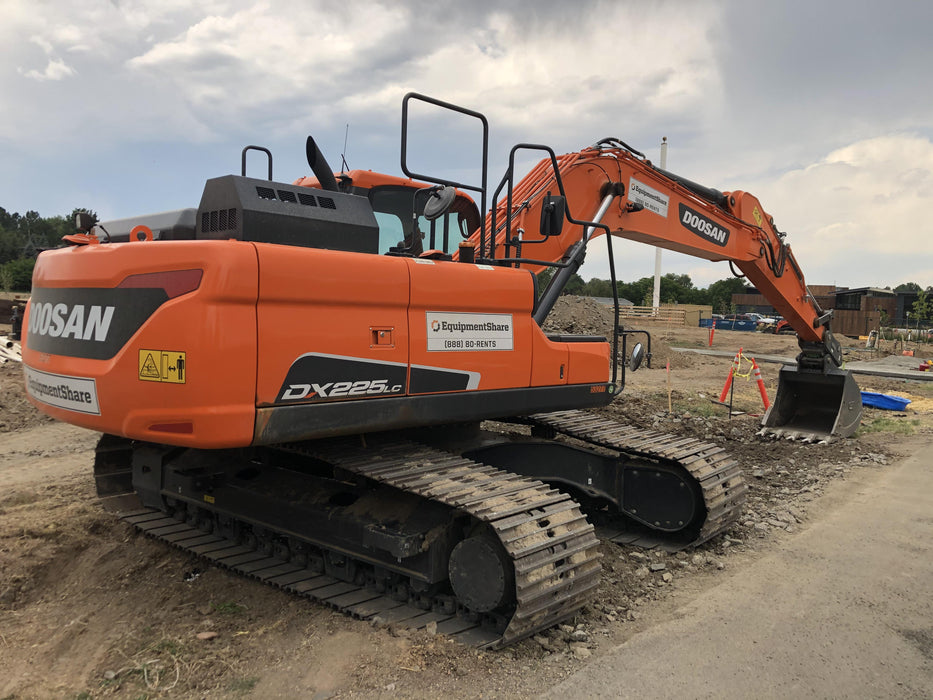2019 DOOSAN DX225LC-5