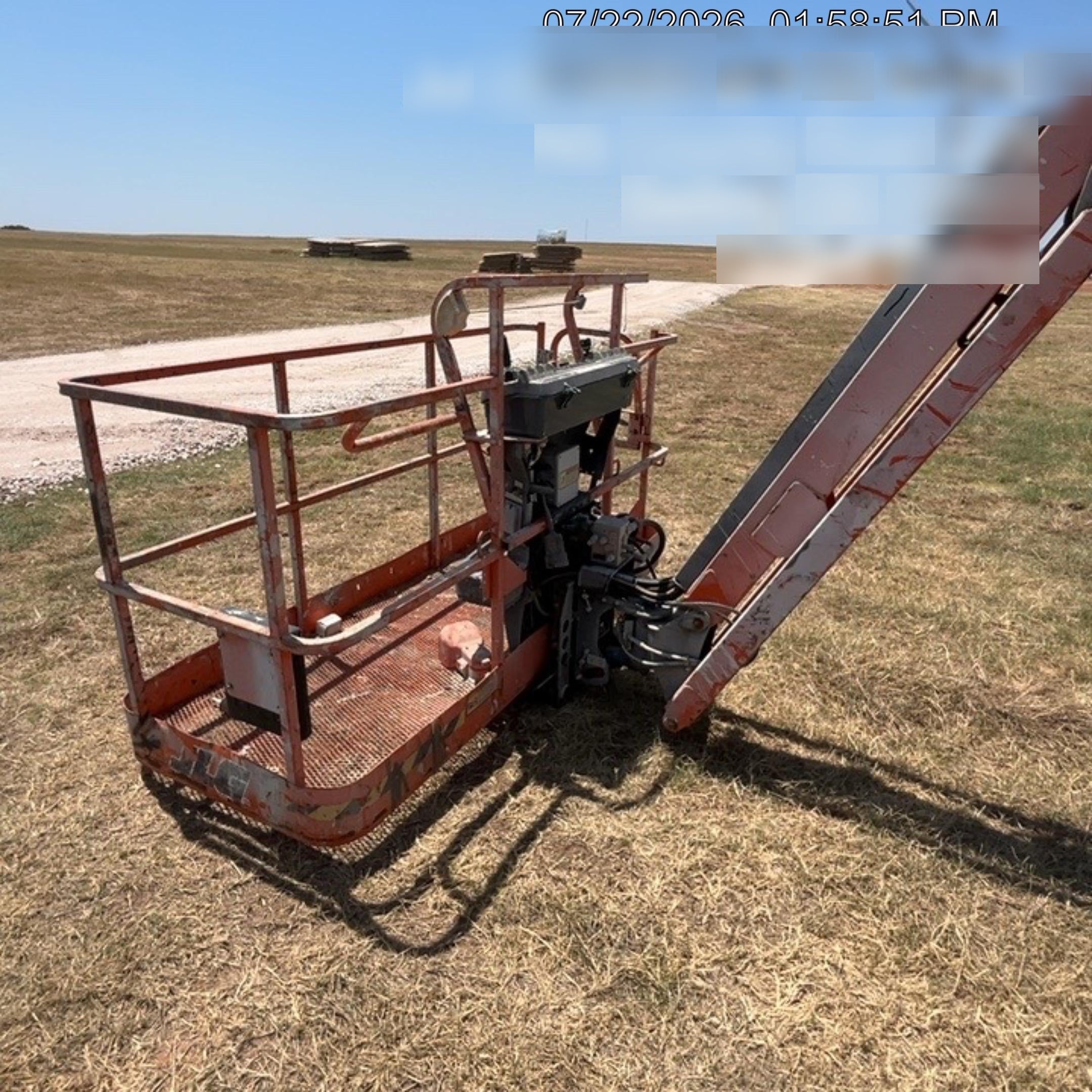 2022 JLG 660SJ Quad Track