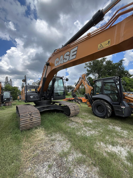 2023 CASE CX260E