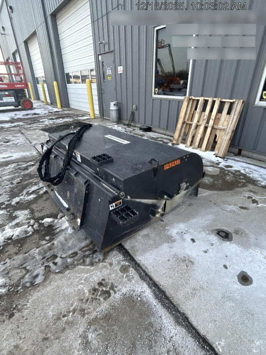 2021 PALADIN Sweepster SB72