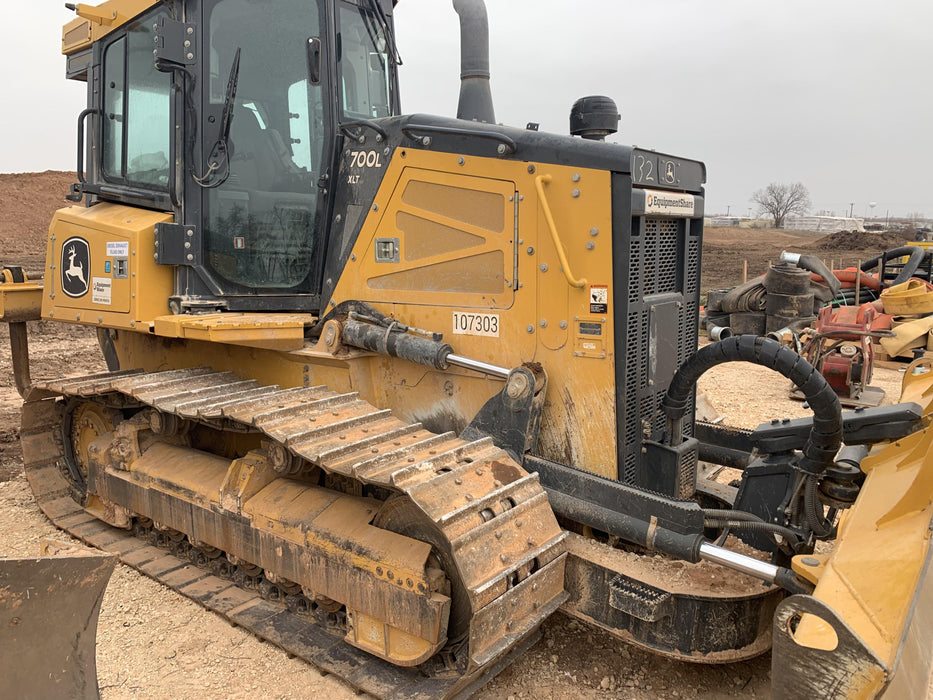 2020 JOHN DEERE 700L