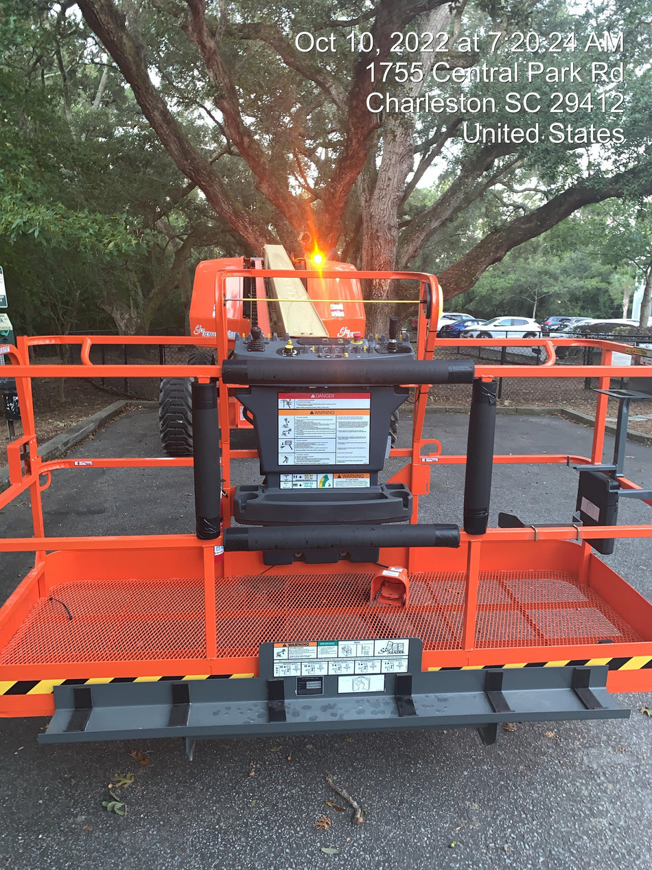 2022 JLG 600S