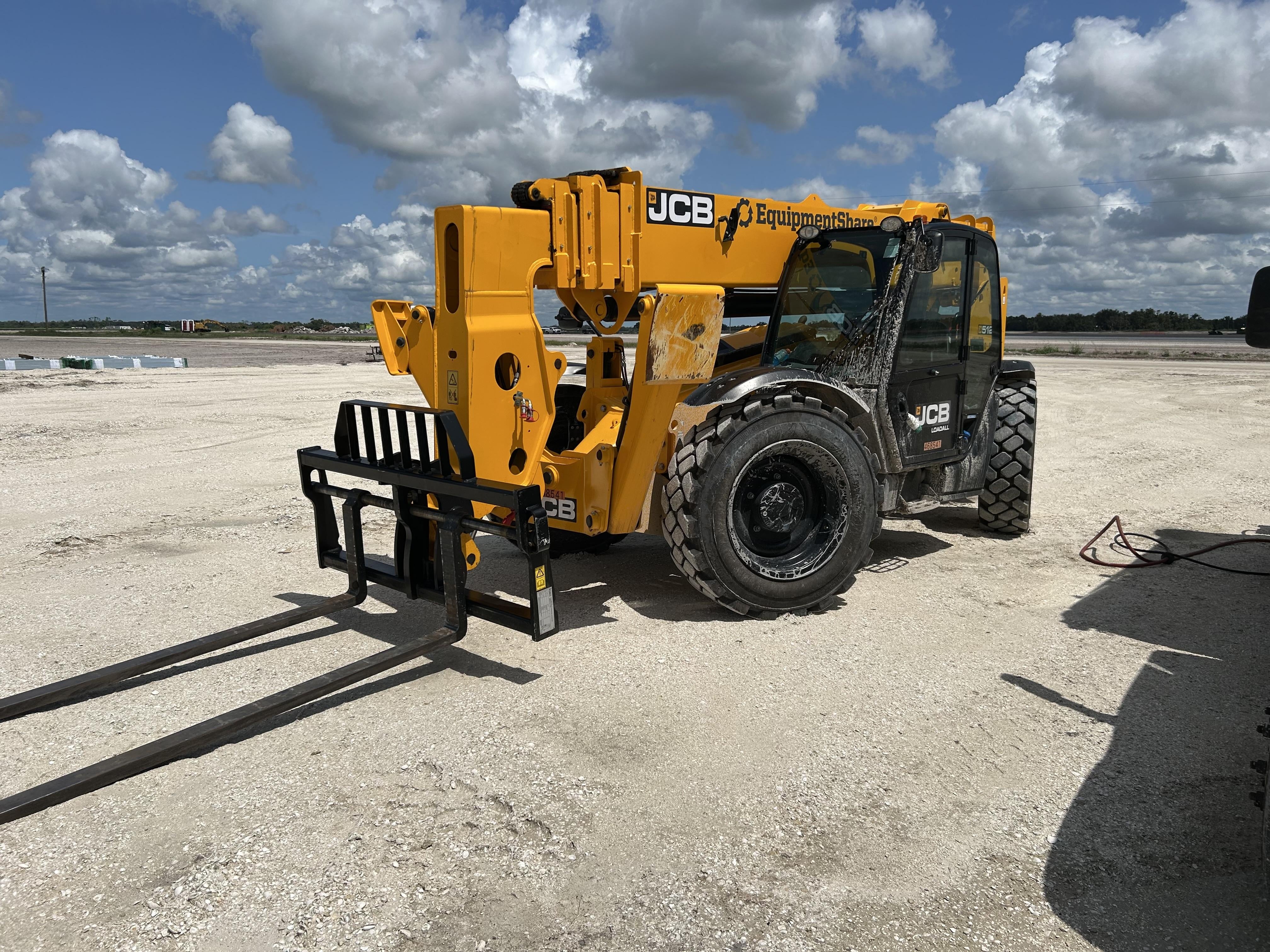 2025 JCB 512-56