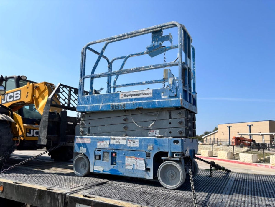 2019 Genie GS-1930 Fixed Rails with Chain Entry