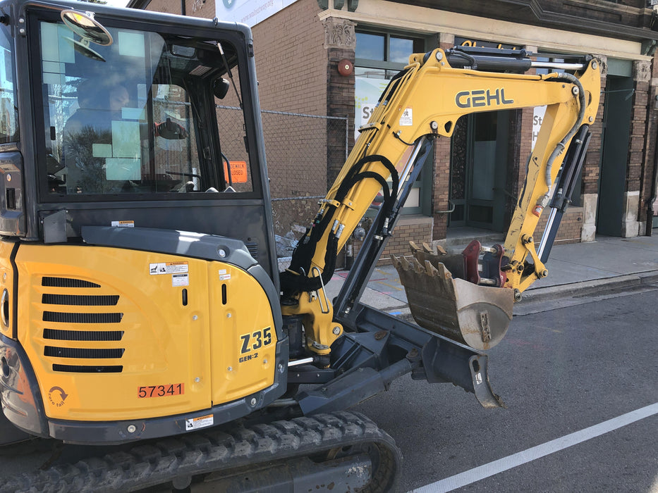 2017 Gehl Z35 Standard Rental Specs