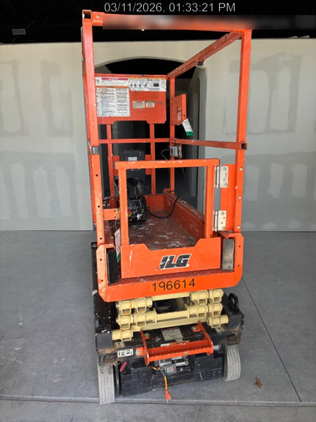 2021 JLG ES1330L