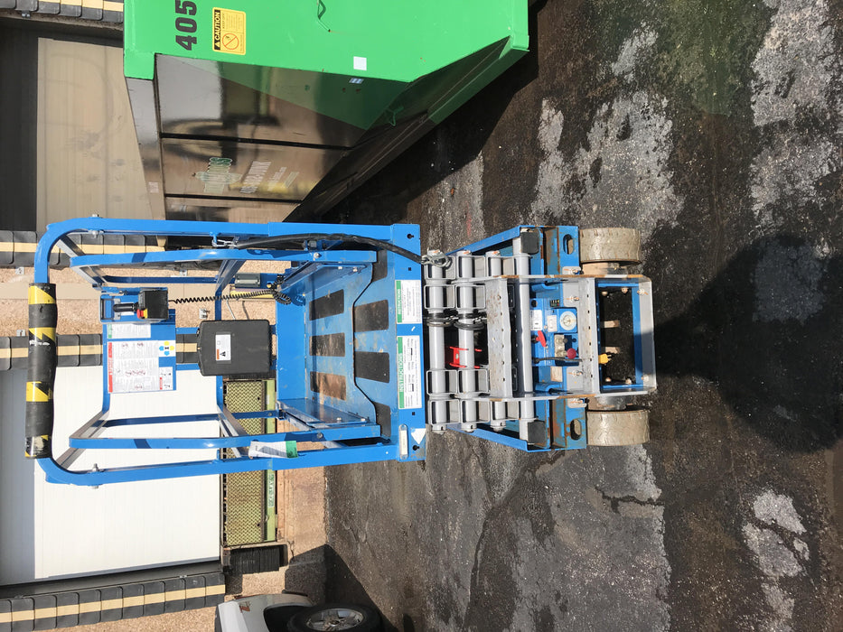 2019 Genie GS-1930 Fixed rails with chain Entry