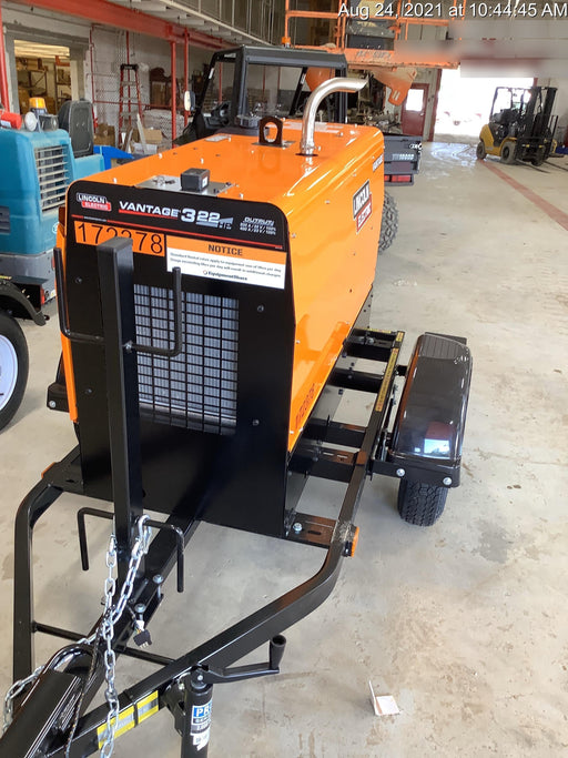 2021 Lincoln Electric Vantage 322 Vantage 322 Ready Pak 3 w/ Decals, ORANGE (includes trailer, cable rack, fender light kit) NO Telematics