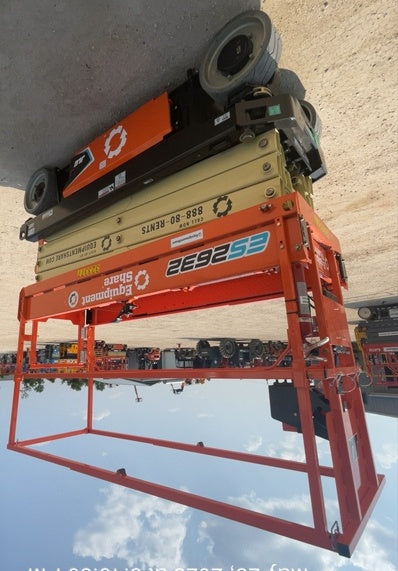 2023 JLG ES2632