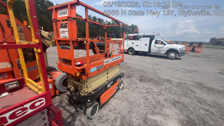 2021 JLG ES1932