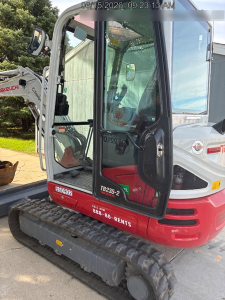 2025 TAKEUCHI TB235-2CR