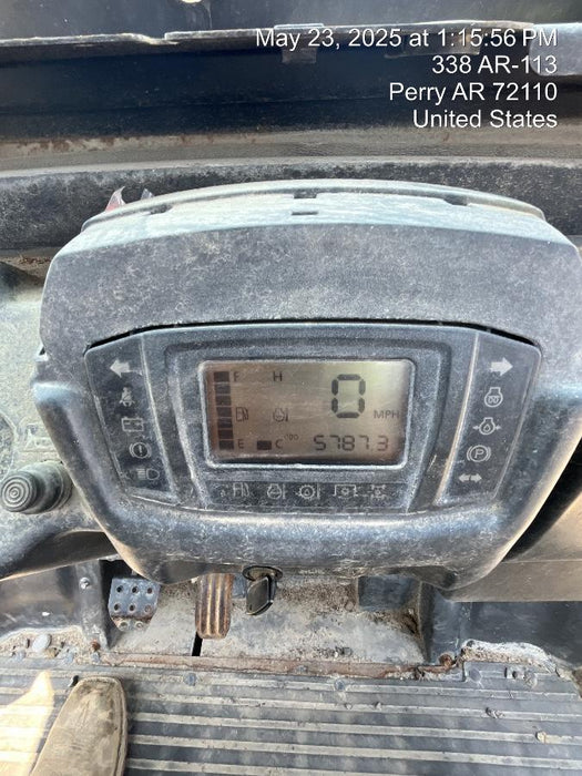 2019 Kubota RTVX900WH 4wd Utility Cart, 2 Seat, Diesel, LED Strobe, Windshield Tempered Glass, Plastic Canopy, Wire Harness Kit, Backup Alarm