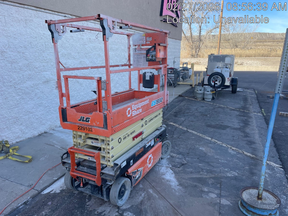 2022 JLG ES1932