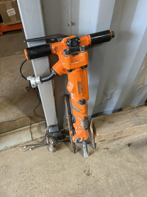 2022 MICHIGAN PNEUMATIC ES-TPB60-118-TRACKER