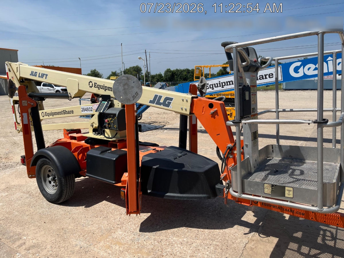2022 JLG T350