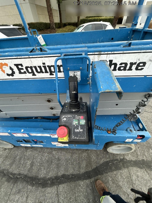 2020 Genie GS-3246 Standard, Folding full height swing gate, 800W Inverter